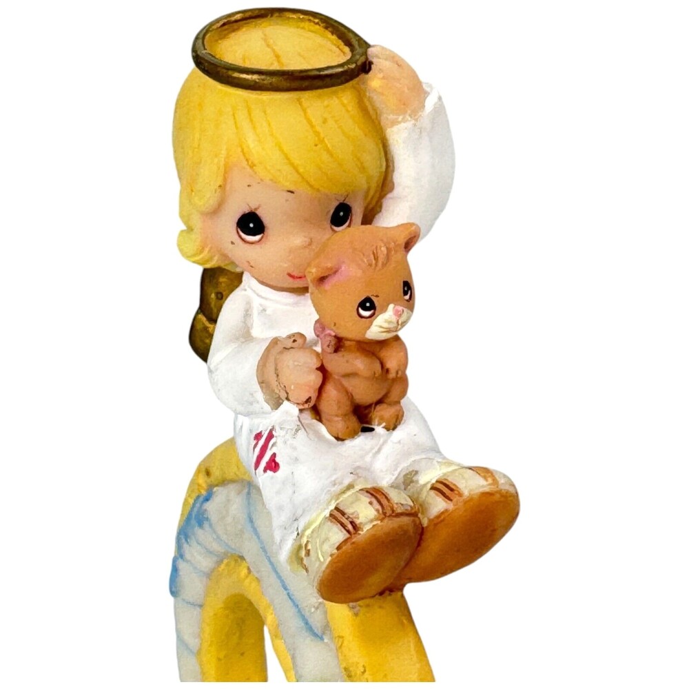 Precious Moments Letter Q Q-T-PIE 2002 Enesco